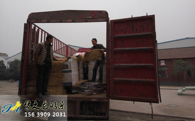 電瓶碰碰車，和諧號軌道小火車發(fā)貨